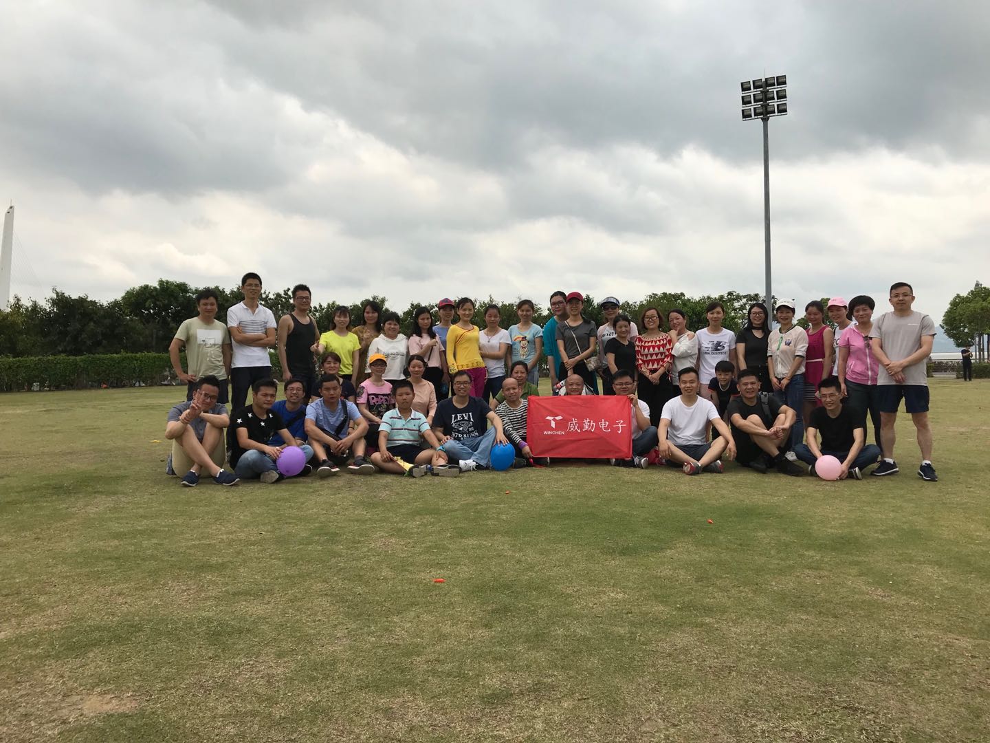 Winchen buddies happy walking tour